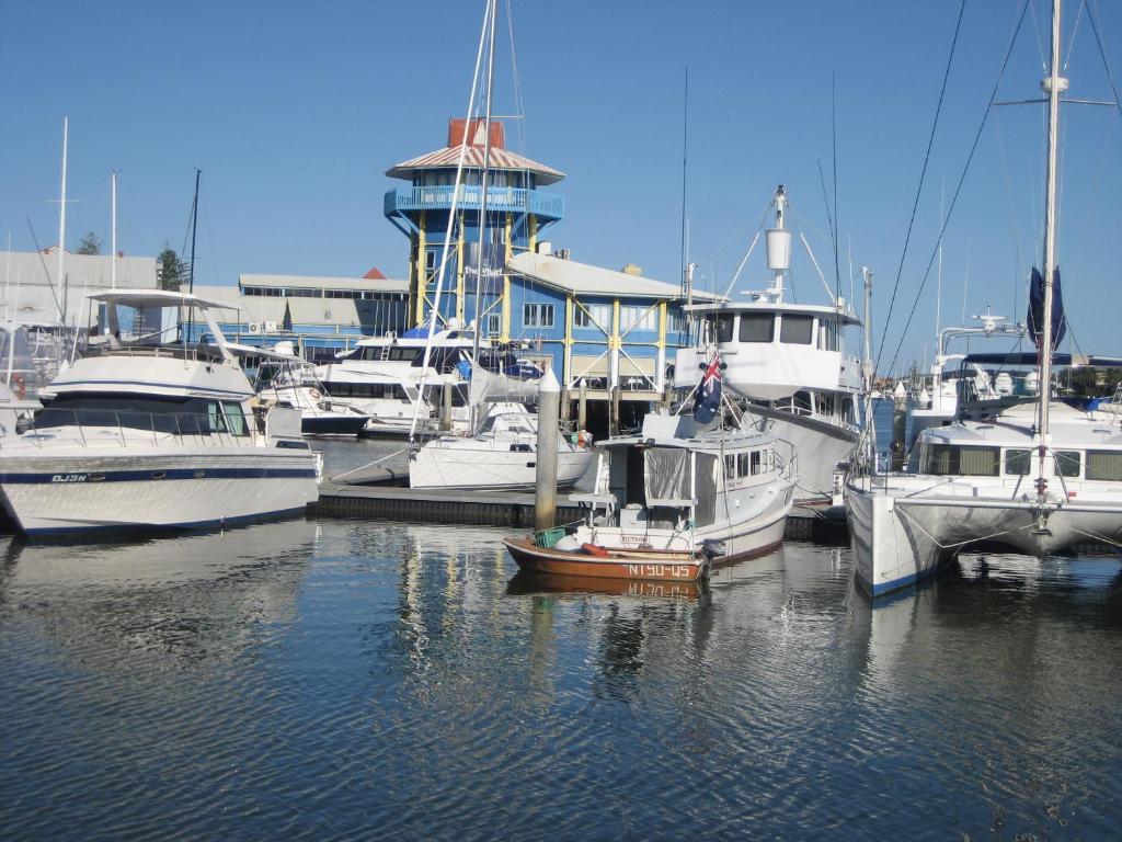 Dockside Apartments Mooloolaba Extérieur photo
